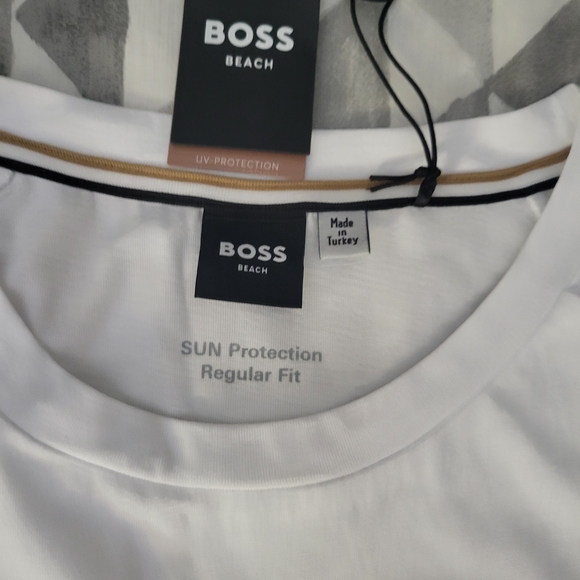 Hugo BOSS White Sun Protection Men's Logo T-Shirt - Picture 4 of 5